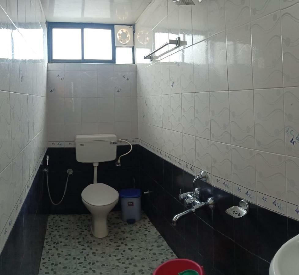 فندق Dolphin Residency تيكَدِيْ المظهر الخارجي الصورة